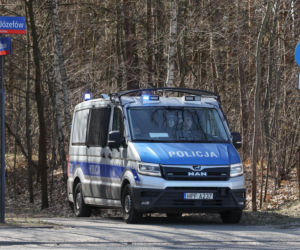 Strzały w łódzkiej fabryce, 400 osób ewakuowanych. Trwa obława