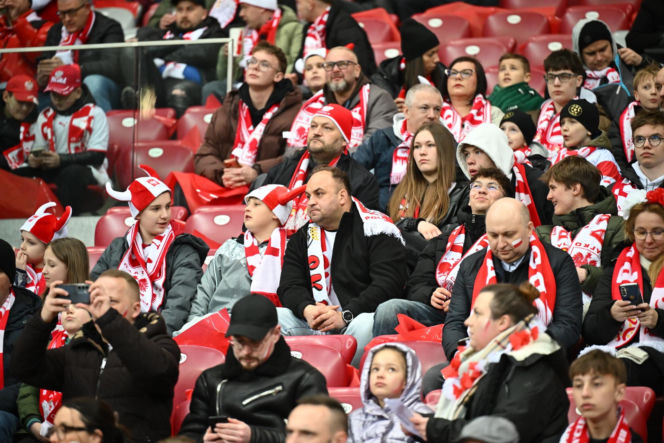 Tak się bawią kibice na meczu Polska - Albania. Gorąca atmosfera na PGE Narodowym