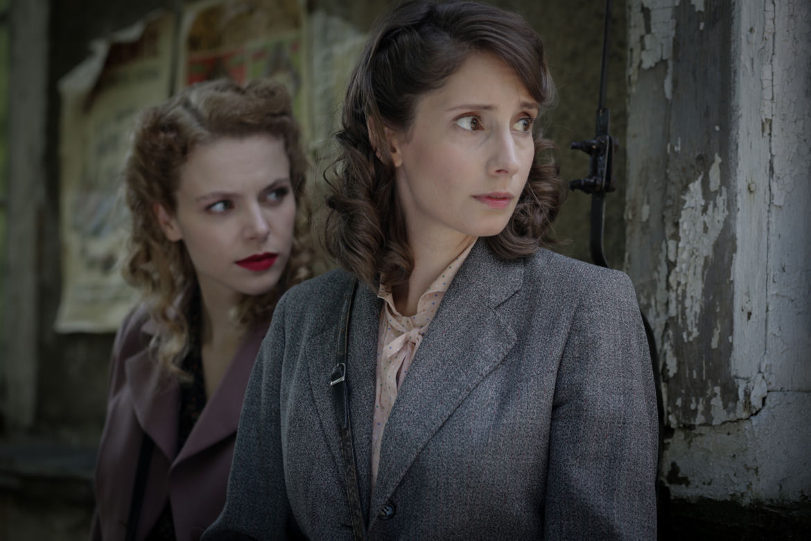 Wojenne dziewczyny 4 odc. 45. Ewa (Vanessa Aleksander), Marysia (Aleksandra Pisula)