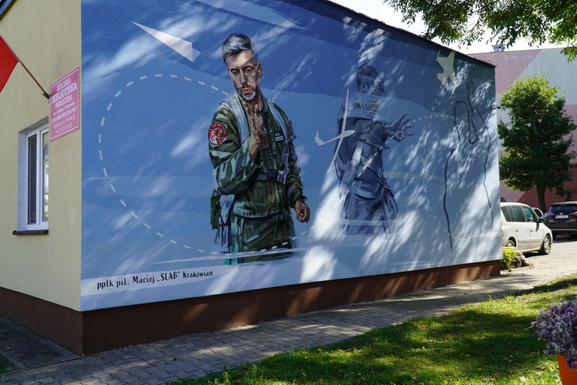 Wyjątkowy mural dla „Slaba” już gotowy. W projekt zaangażowała się żona pilota
