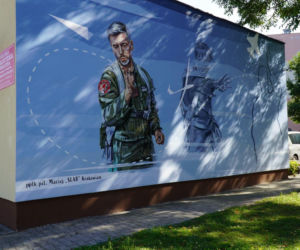 Wyjątkowy mural dla „Slaba” już gotowy. W projekt zaangażowała się żona pilota