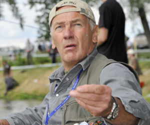 Karol Strasburger ćwiczy