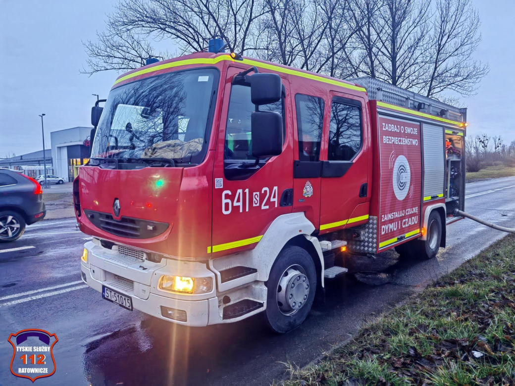 Pożar w Tychach. W budynku znajduje się żłobek i hotel. Trwa akcja strażaków