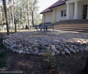 Taras z kamieni
