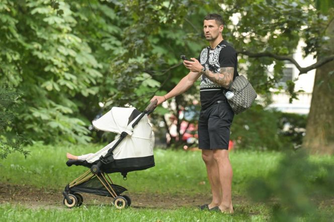 Paweł Wszołek to supertata