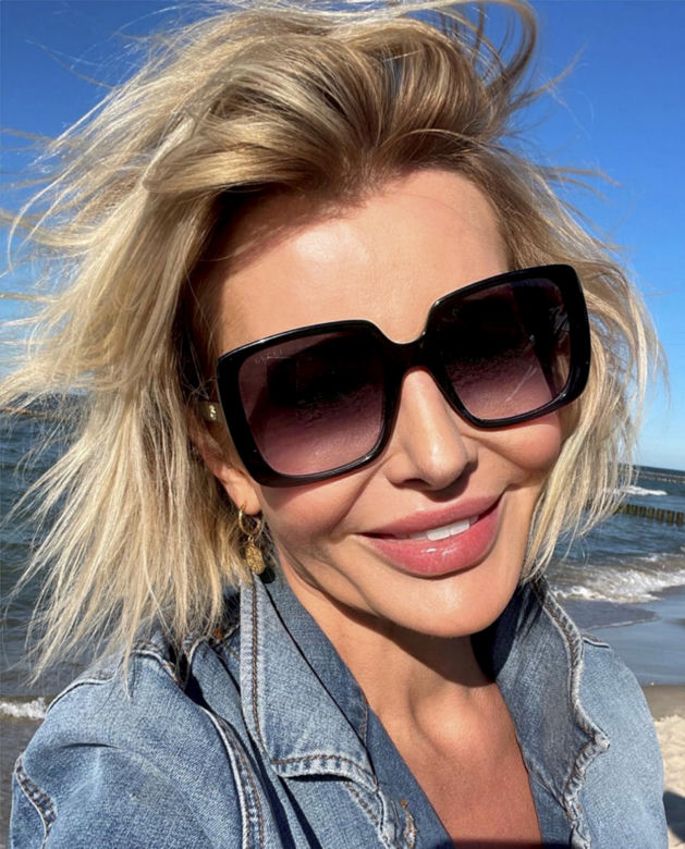 Joanna Racewicz prezentuje się fenomenalnie! Pokazała zdjęcie w bikini [GALERIA] 