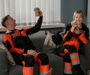 Na sygnale. Więzień błaga ratowników o ratunek po ataku na strażnika