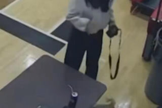 Bijatyka matek i ojców w katolickiej szkole! Ich dzieci patrzyły