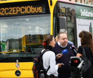 Szczepionkowy autobus kursuje po Wrocławiu