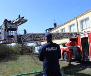 Dramatyczne sceny na toruńskim lotnisku. Efektowne ćwiczenia służb