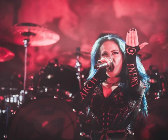 Ukoronowanie krwawej dynastii. Arch Enemy, Eluveitie, Amorphis i Gatecreeper zagrali w PreZero Arenie w Gliwicach [RELACJA]