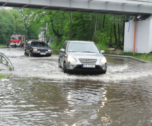 Powódź w Krakowie: Zalana ulica Półłanki 24.05.2019