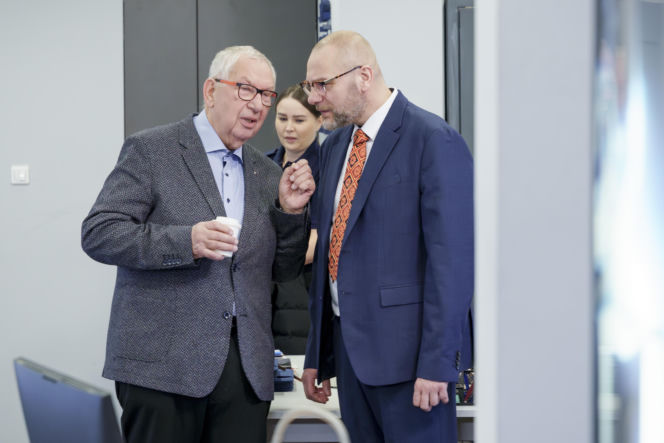 "Sprawiedliwi - Wydział Kryminalny", odcinek 1000: Anonimowy telefon podważa winę skazanego na dożywocie mordercy. Policja dokonuje makabrycznego odkrycia