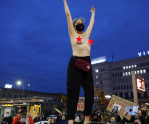 Bunt kobiet. Polska płonie.