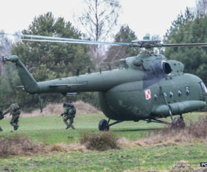 Policjanci w akcji! W użyciu helikopter, sprzęt noktowizyjny i termowizyjny oraz nawigacja