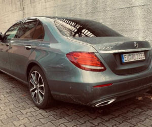 Próbowali przemycić Mercedesa o wartości 200 tys. złotych. Obywatele Ukrainy nie mieli nic na swoją obronę 