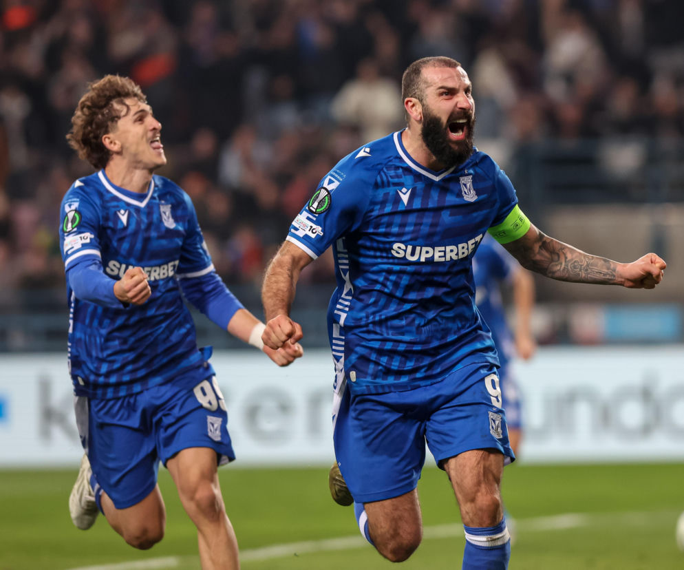 Cieszący się piłkarze Lecha Poznań. O szansach mistrza Polski na grę w Lidze Mistrzów przeczytasz na SE Supersport.