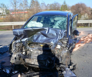 Kierowcy zginęli po zderzeniu czołowym. Tragiczny wypadek w Krośnie