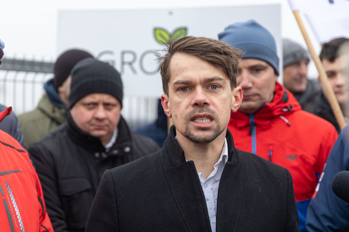 Afera z nawozami pod Wrześnią! "Zostaliśmy na lodzie"