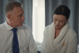 M jak miłość, odcinek 1941: Joanna (Dominika Sakowicz), Artur Rogowski (Robert Moskwa)
