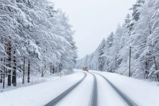 Szkoły na Pomorzu zamknięte. Czy władze dobrze zareagowały na atak zimy?