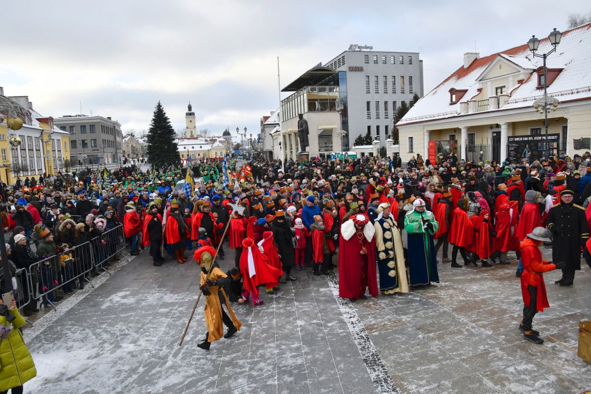 Orszak Trzech Króli w Białymstoku 2019. Tłumy przeszły ulicami miasta