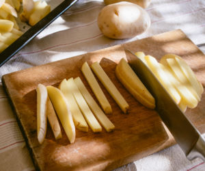 Frytki domowe: instrukcja krok po kroku