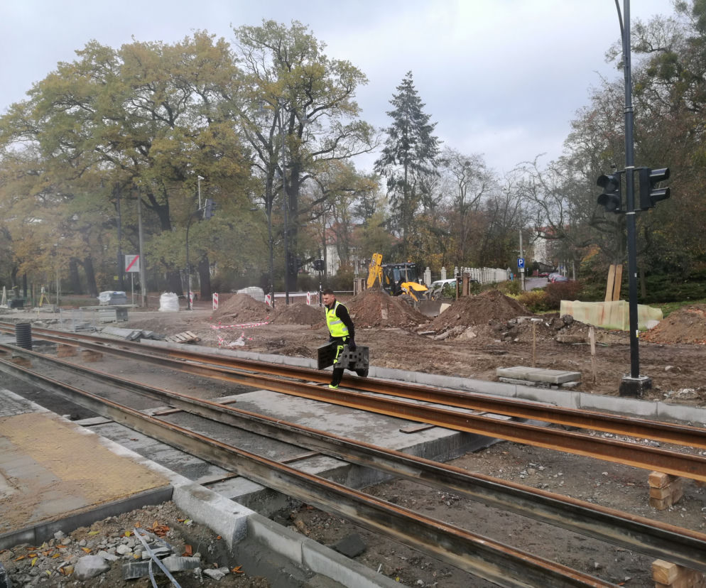 Trwają prace na Wałach gen. Sikorskiego i Chopina w Toruniu. Sprawdzamy co dzieje się na placu budowy