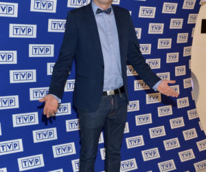 Tak na początku kariery wyglądał Piotr Kędzierski. Dziś trudno go rozpoznać na starych zdjęciach