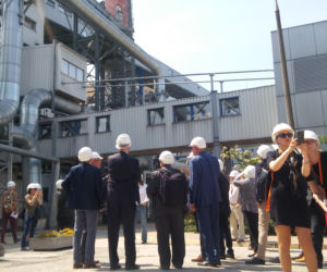 Ruszyła rozbiórka komina elektrociepłowni