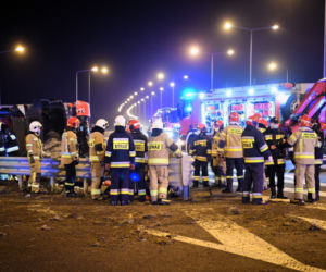   Tragiczny wypadek na A4. Autobus spadł z wiaduktu. Nie żyje 6 osób, 34 są ranne