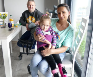 Nie żyje mała wojowniczka. Wcześniej zmarł jej braciszek. Urzędnicy odmawiali pomocy