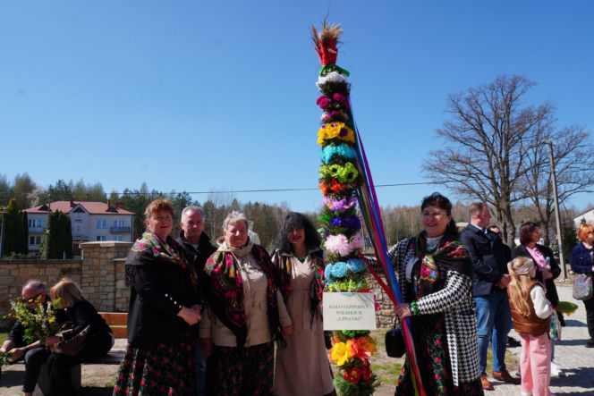 Niedziela Palmowa w gminie Brody. Gdzie tradycja spotyka się z rekordami