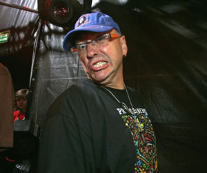 Od witraży i „uwalniania słoni” do Wielkiej Orkiestry Świątecznej Pomocy. Nieoczywiste oblicza Jurka Owsiaka