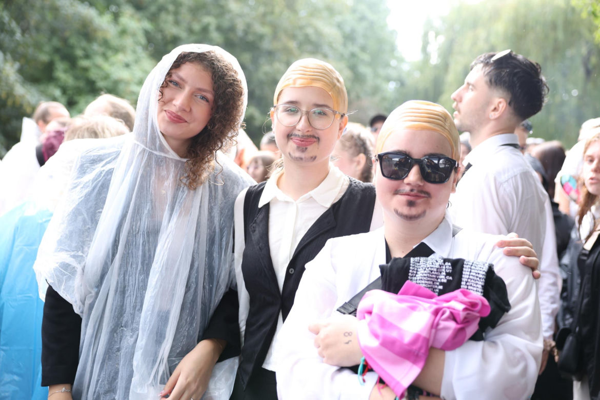 Fani przed koncertem Pitbulla