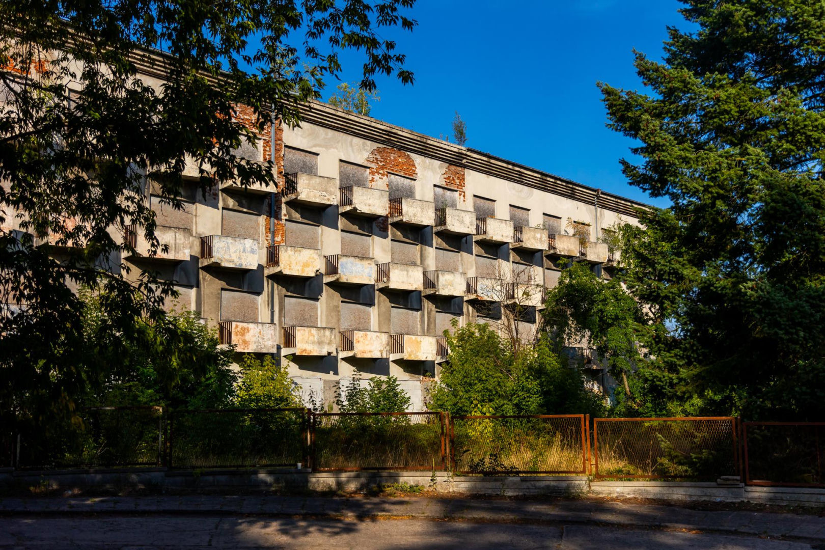 Opuszczone sanatorium wojskowe Wiarus w Ciechocinku