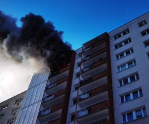 Kłęby dymu na osiedlu Kopernika! Potężny pożar mieszkania!