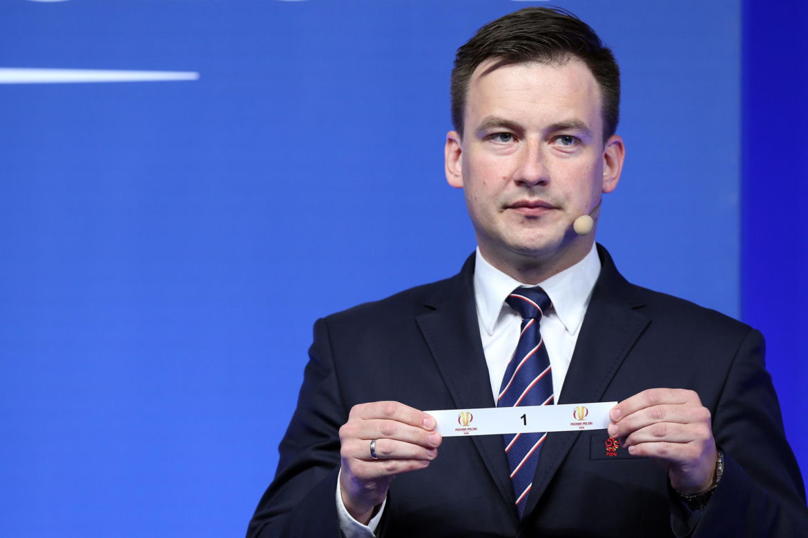 PZPN się odmłodził. Co za przemiana prezesa Kuleszy i sekretarza Wachowskiego!