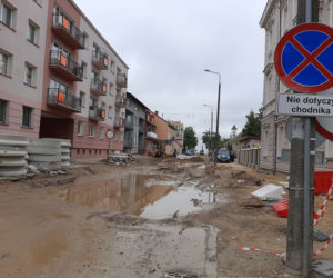 Remontowany odcinek Dwornej od Giełczyńskiej do Sikorskiego