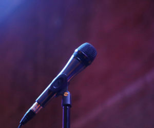 „Wiedźmy” w Zielonej Górze. Czytanie performatywne w bibliotece