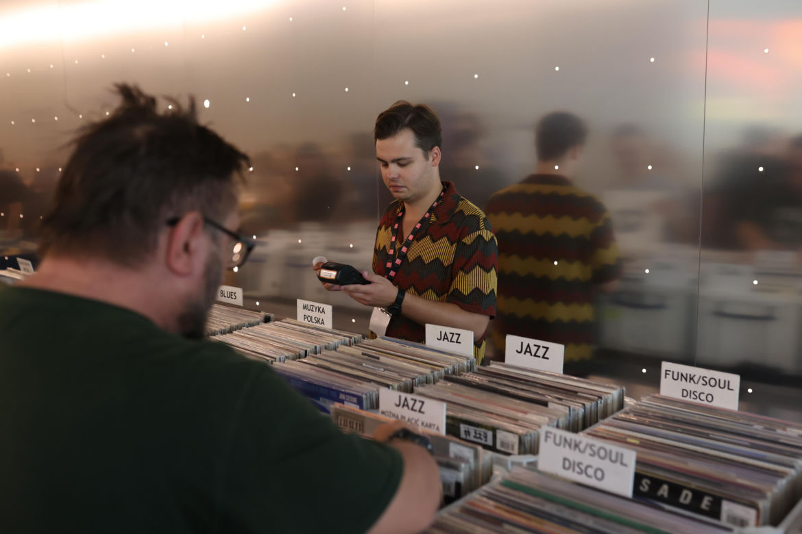 Vinyl Festival 2023 w Chorzowie. Coś dla miłośników winyli i kosmosu 