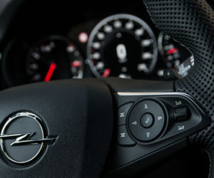 Opel Insignia GSi 2.0 Turbo 260 KM 8AT