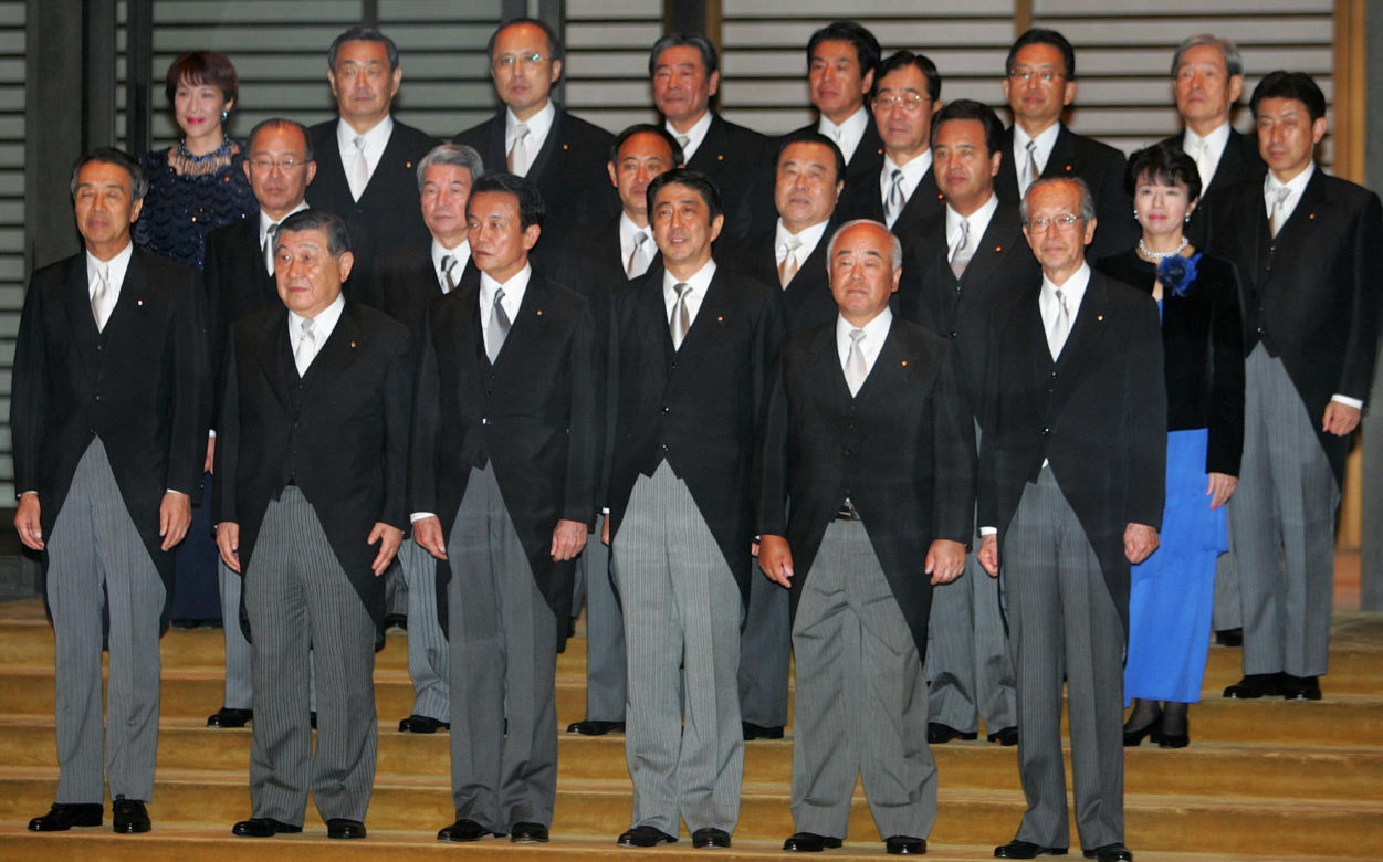 Shinzo Abe nie żyje. Były premier Japonii zastrzelony. Sprawca przyznał się przed sądem