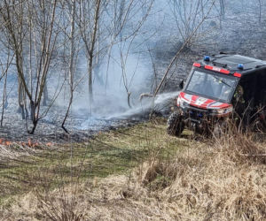 Gigantyczny pożar w Warszawie. Płomienie bardzo szybko się rozprzestrzeniają!