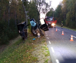 Fatalny początek tygodnia w powiecie olsztyńskim. Dwa wypadki, jedna osoba ranna [ZDJĘCIA]