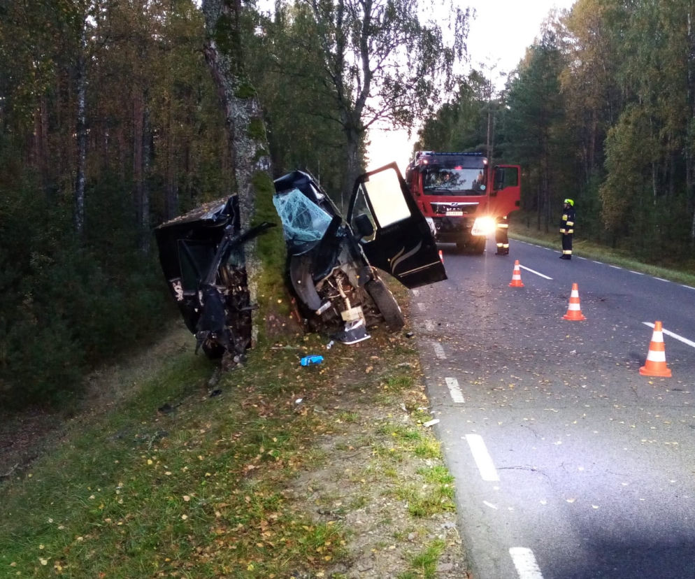 Fatalny początek tygodnia w powiecie olsztyńskim. Dwa wypadki, jedna osoba ranna [ZDJĘCIA]