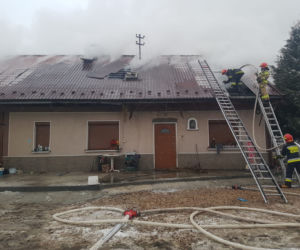 Groźny pożar w Łękawicy koło Skrzyszowa