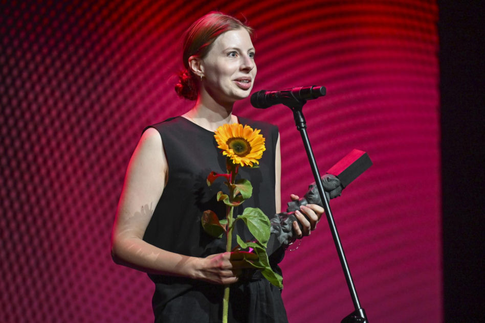 Gala Tofifest 2025 bez stylowych niespodzianek? Olśniewająca Warnke, Szapołowska znów w różowym futerku!