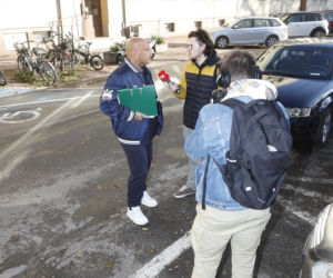 „Spalę Ci to ku*wo”. Michał boi się o rodzinę i błaga policję o pomoc.