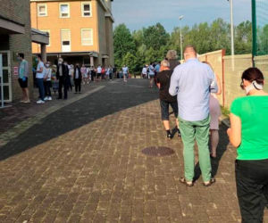  Wybory 2020 Warszawa. Kolejki do głosowania tuż po godz 8